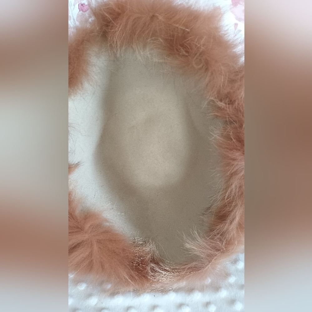 Fur Hat - Picture 13 of 14